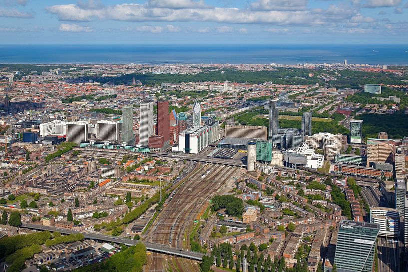Luchtfoto Den Haag Centraal Station gebied van Anton de Zeeuw