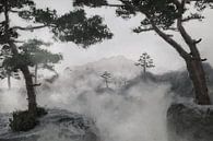 Digitaal schilderij van een Aziatisch landschap van mistige heuvels en bergen van Besa Art thumbnail