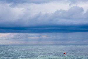 Boje an der Küste der Ostsee