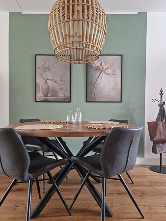 Still life | Fragile Beauty in Bloom