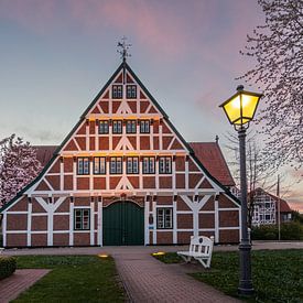 Soirée printanière à la mairie historique de Jork sur Christian Möller Jork