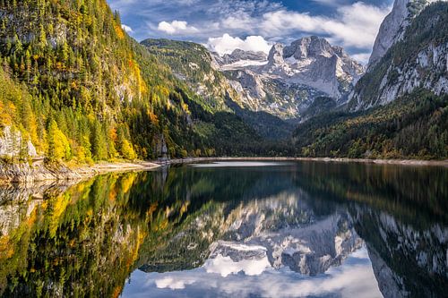 Herfst bij het Gosau meer in het Salzburger Land - Oostenrijk