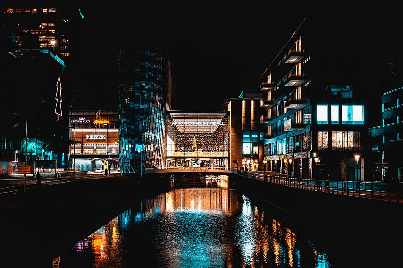 Hoog Catharijne in de nacht van Bart van Lier