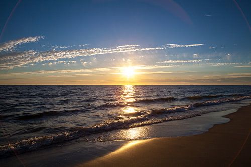 Zonsondergang aan zee 1