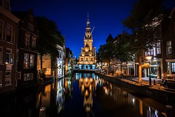 Uitzicht op de oude Waag en kaasmarkt in Alkmaar van Fotografiecor .nl