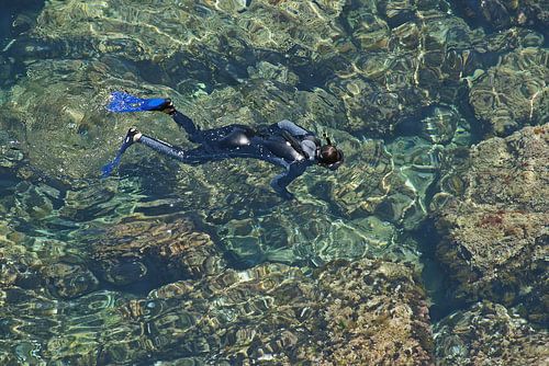 Traumhaftes Schnorcheln in kristallklarem Wasser