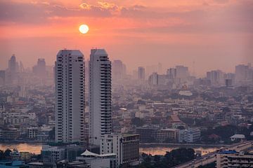 Zonsopkomst over Bangkok van Jelle Dobma