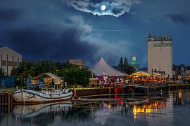 Dortmund harbour in the evening by Johnny Flash