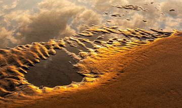 Reflectie van de zonsondergang van Rob Donders Beeldende kunst