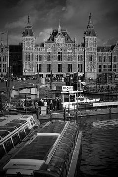 Gare centrale d'Amsterdam sur Framed by Elisabeth
