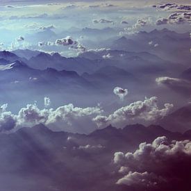 boven de wolken. van Jacco Richters