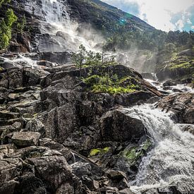 Låtefossen Waterfall: Spectacular Power and Natural Beauty by Be More Outdoor