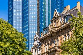 Villa voor Deutsche Bank-hoogbouw in Frankfurt van Werner Dieterich