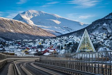 Poolkathedraal in Tromso, Noorwegen van Michael Abid