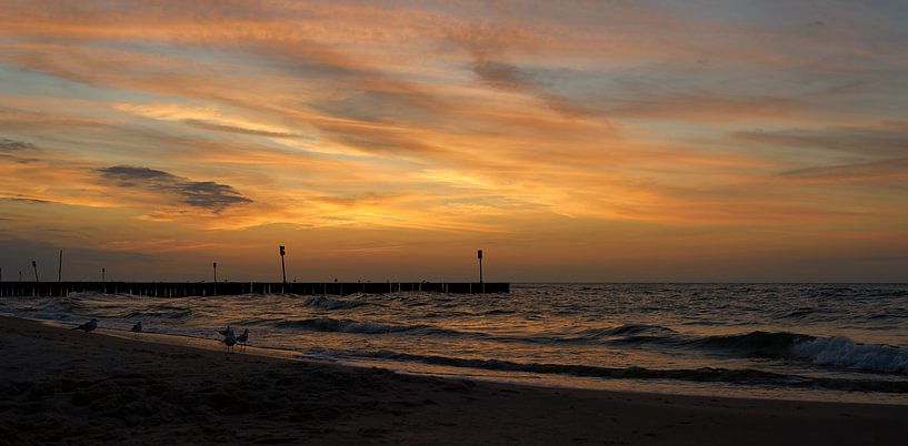 Evening atmosphere on the beach of Kolobrzeg by Heiko Kueverling