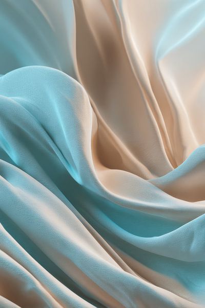 Weiche Stoffe in Blau und Beige Falten von Eva Lee