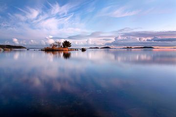 Sea reflections by Mark Leeman