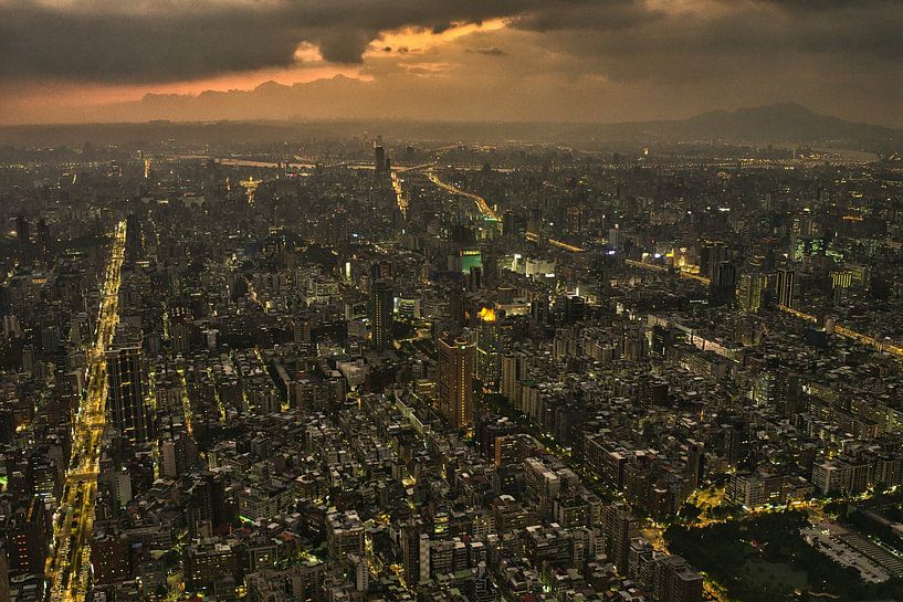 Taipei by Hello Pompoyo