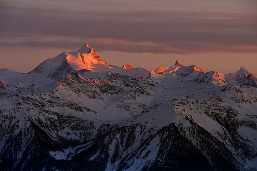 L'incandescence des Alpes... Alpes suisses *Valais 