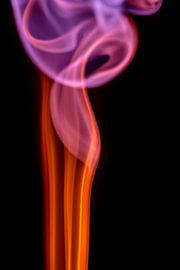 Beautiful Smoke on a black backdrop. by Robert Wiggers