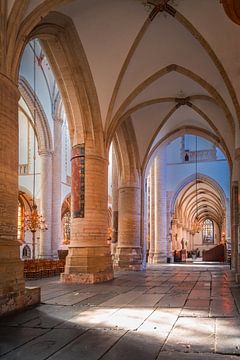 Lumière dans l'église St Bavo à Haarlem (0134) sur Reezyard