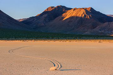 The Racetrack in Death Valley Nationaal Park van Henk Meijer Photography