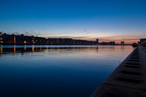 Zonopkomst over het IJ