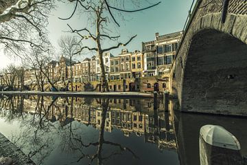 Weesbrug over de Oudegracht in Utrecht van De Utrechtse Grachten