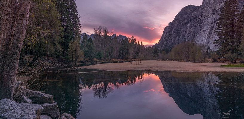 Zonsondergang in Yosemite van Toon van den Einde