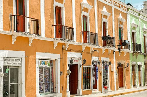 Cosy terraced houses in a southern atmosphere