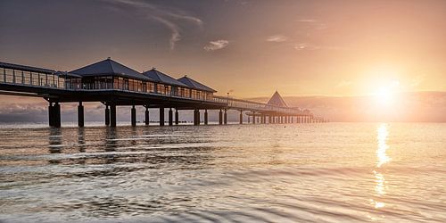 De pier van Heringsdorf bij zonsopgang