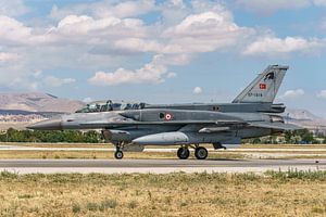 Lockheed Martin F-16D Fighting Falcon Force aérienne turque.