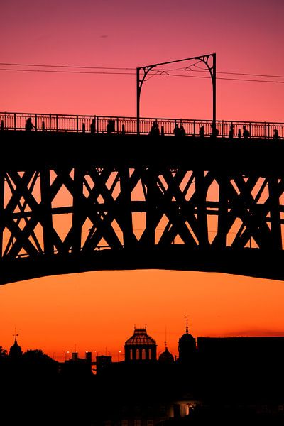 Porto by Hello Pompoyo