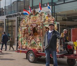 Draaiorgel in Tilburgse Heuvelstraat 