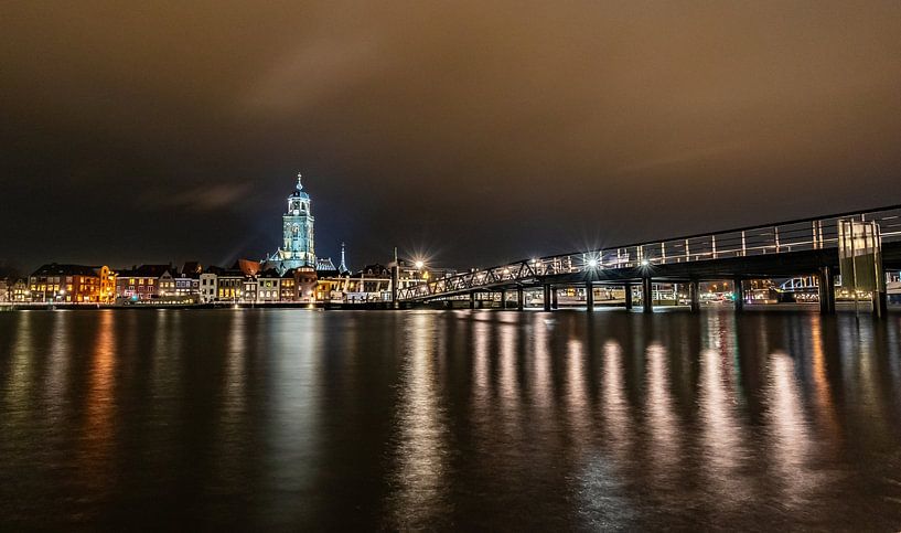 Deventer in de avond van Frank Slaghuis