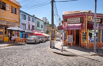 Straat in Valparaíso, Chili van Sjoerd van der Hucht