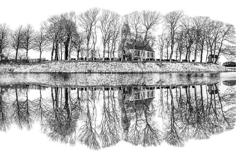 Het kerkje van het Friese dorpje Hijum gespiegeld in de ijsbaan by Harrie Muis