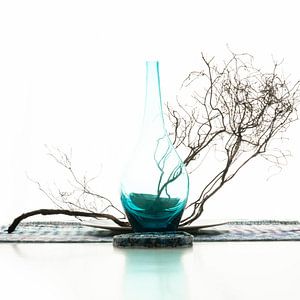 Stilleben. Japandi. Ein Hauch von Blau