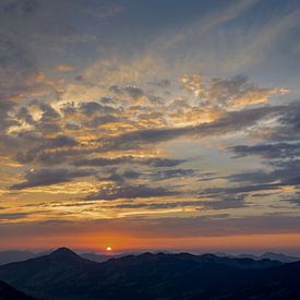 Zonsondergang in de Alpen van Philippos Kloukas