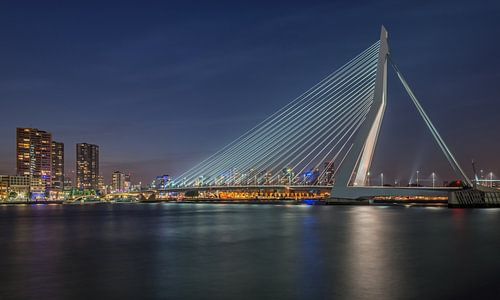 Erasmusbrug gezien vanaf de Willemsbrug - Rotterdam