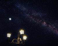Romantic streetlights and the Milky Way