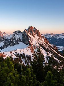 derniers rayons de soleil sur l'Aggenstein sur Leo Schindzielorz