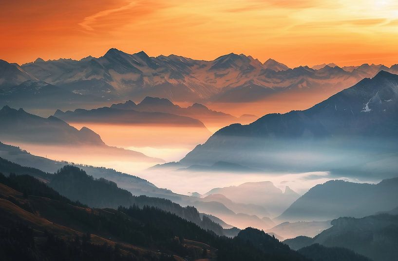 Bergdromen in het avondlicht van fernlichtsicht