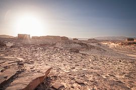 Nawamis in de Sinaï-woestijn met tegenlicht van Marjan Schmit Visser