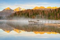 Zonsopgang bij het Stazer meer in het Engadin in Zwitserland van Michael Valjak thumbnail