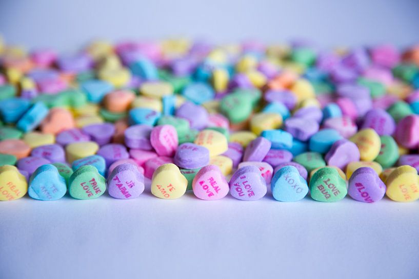 heart modelled colored sweets by Atelier Liesjes