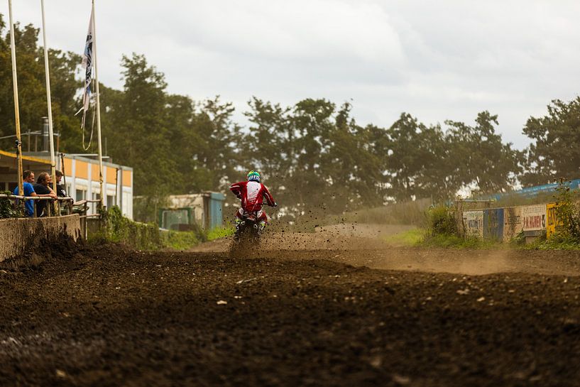 Ausgelaufener Motocrosser von Fabio Holkema