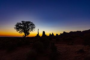 Sonnenaufgang im Monument Valley am Totempfahl