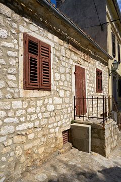 Traditioneel huis in de stad Krk in Kroatië