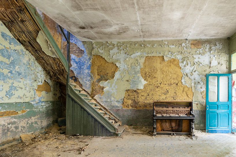 Piano by Peter Scholtes